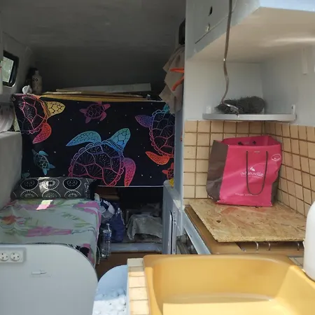 Amenage A Sans Sanitaire Pour Depannage Quelques Nuits Luksustelt Montpellier